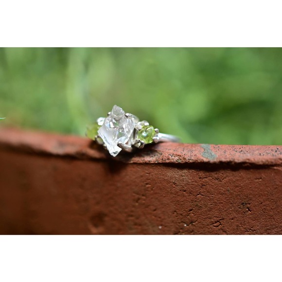 Peridot Ring Herkimer Rustic dainty unique alternative simple boho natur… - Picture 2 of 8